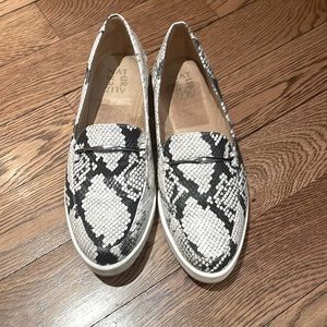 Naturalizer | Snakeskin Slip-On Loafer Women Size 8 Medium